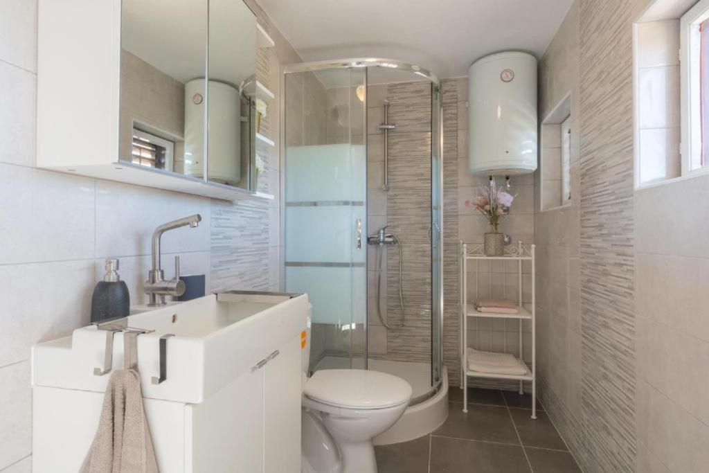 Apartment Tomislav Vir Εξωτερικό φωτογραφία